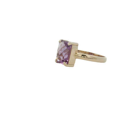 9ct Yellow Gold Solitaire Ring with Emerald Cut Amethyst Gemstone