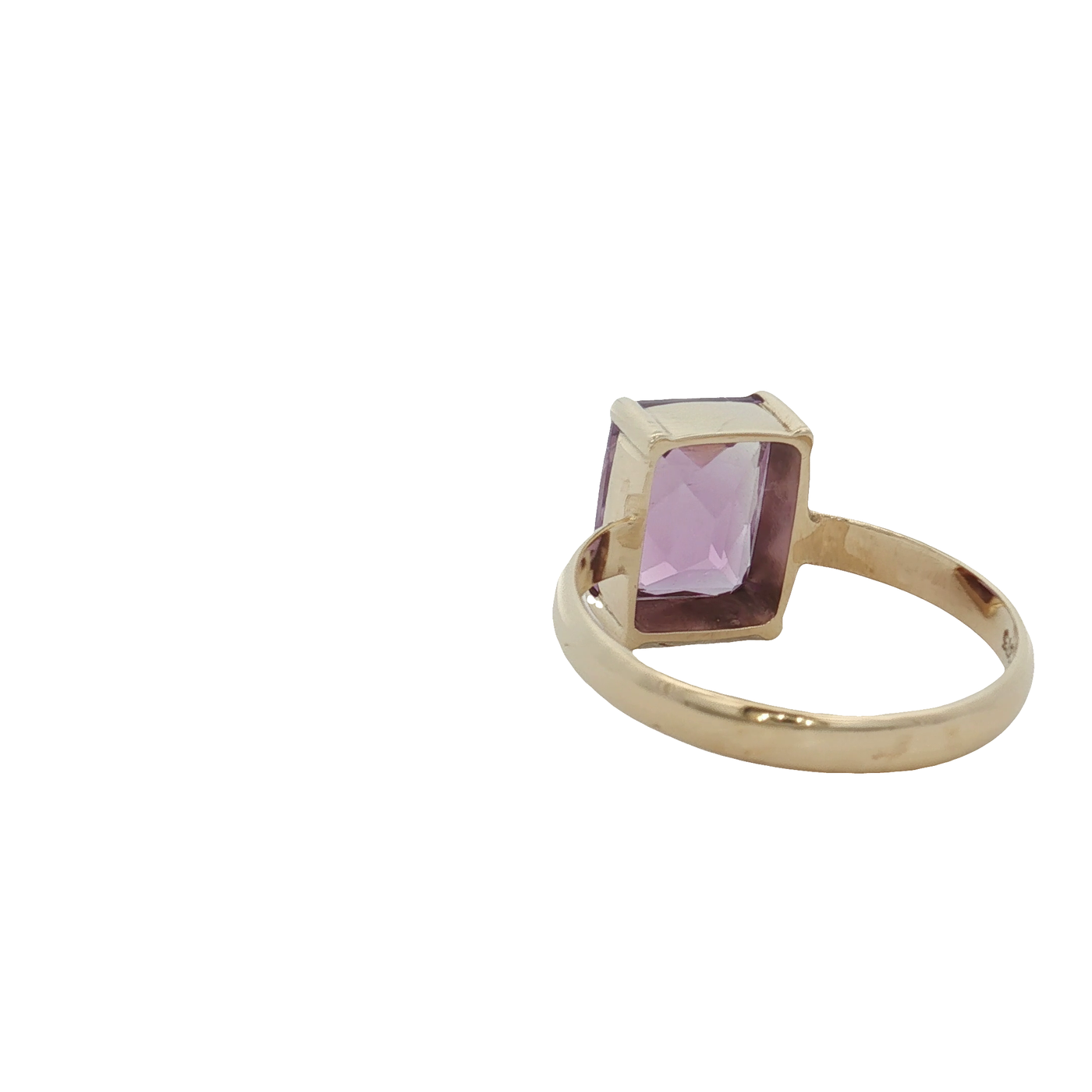 9ct Yellow Gold Solitaire Ring with Emerald Cut Amethyst Gemstone