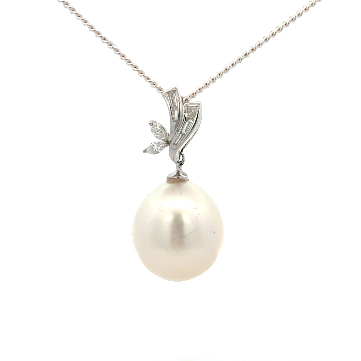 Elegant 18ct White Gold And Diamond Broome Pearl Pendant