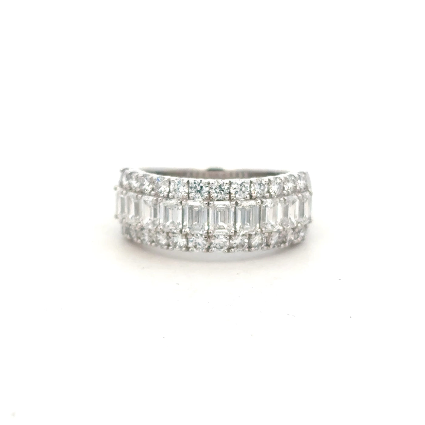 18ct White Gold Laboratory Grown Diamond Dress Ring