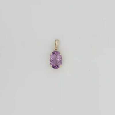9ct Yellow Gold Pendant with Oval Brilliant Cut Amethyst