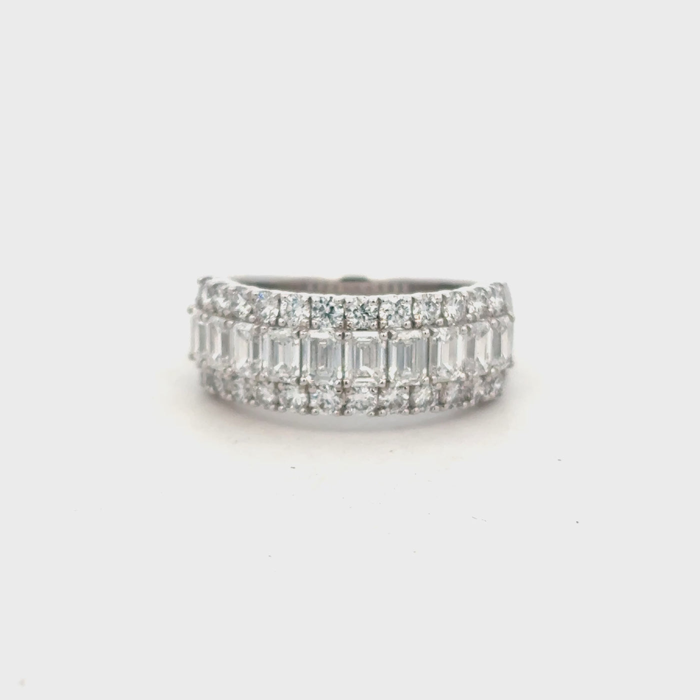 18ct White Gold Laboratory Grown Diamond Dress Ring